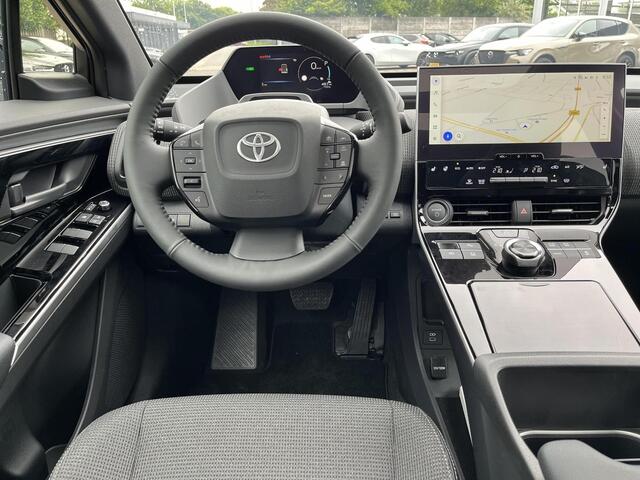 Toyota Bz4x Dynamic 71 kWh | Navigatie | Apple CarPlay/Android auto | Achteruitrijcamera | Stoelverwarming | Stuurverwarming | Panoramadak