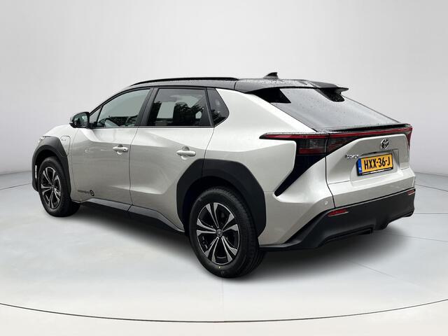 Toyota Bz4x Dynamic 71 kWh | Navigatie | Apple CarPlay/Android auto | Achteruitrijcamera | Stoelverwarming | Stuurverwarming | Panoramadak