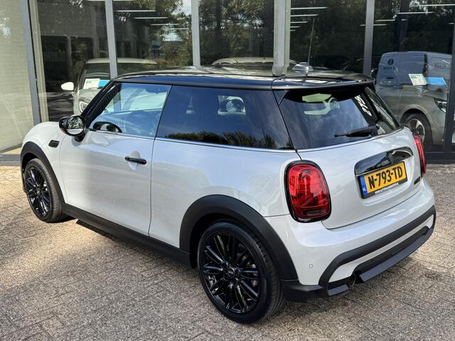 Mini Cooper Mini 1.5 AutomaatLEDNaviStoelverwarming