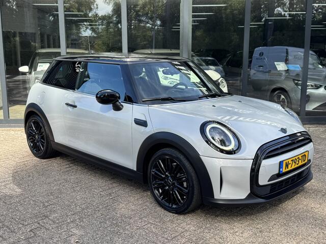 Mini Cooper Mini 1.5 AutomaatLEDNaviStoelverwarming