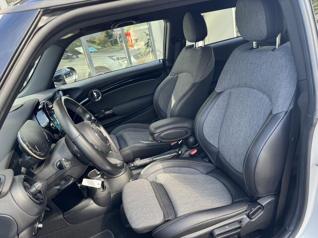 Mini Cooper Mini 1.5 AutomaatLEDNaviStoelverwarming
