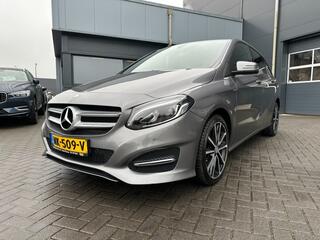 Mercedes-Benz B-Klasse B 180 Ambition Navigatie 65000 KM  org.ned. 