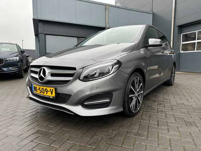 Mercedes-Benz B-Klasse B 180 Ambition Navigatie 65000 KM  org.ned. 