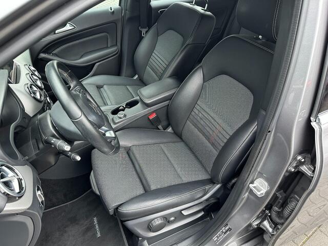 Mercedes-Benz B-Klasse B 180 Ambition Navigatie 65000 KM  org.ned. 