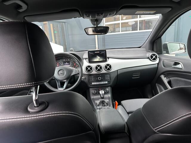 Mercedes-Benz B-Klasse B 180 Ambition Navigatie 65000 KM  org.ned. 