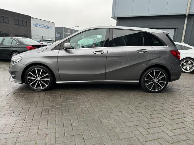 Mercedes-Benz B-Klasse B 180 Ambition Navigatie 65000 KM  org.ned. 