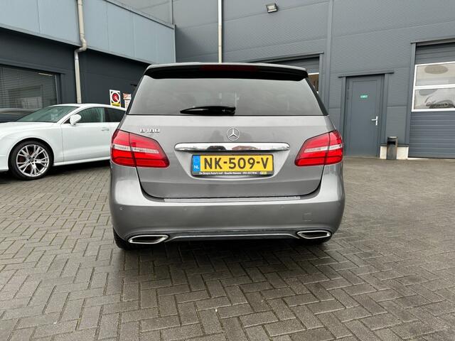 Mercedes-Benz B-Klasse B 180 Ambition Navigatie 65000 KM  org.ned. 