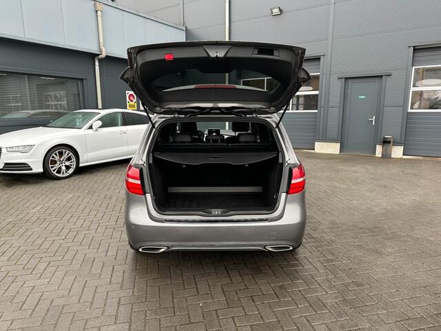 Mercedes-Benz B-Klasse B 180 Ambition Navigatie 65000 KM  org.ned. 