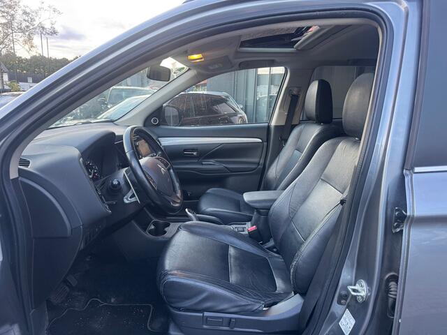 Mitsubishi Outlander 2.0 PHEV Instyle XENON Schuifdak Leder compleet onderhouden NAP