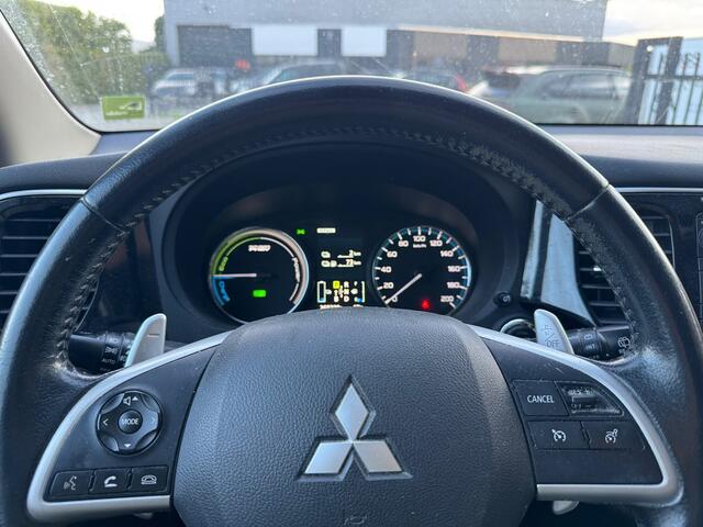 Mitsubishi Outlander 2.0 PHEV Instyle XENON Schuifdak Leder compleet onderhouden NAP