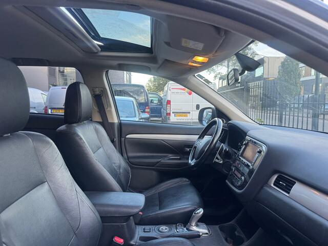Mitsubishi Outlander 2.0 PHEV Instyle XENON Schuifdak Leder compleet onderhouden NAP