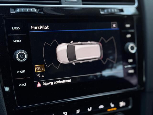 Volkswagen Golf Variant 1.5 TSI Highline DSG NAVIGATIE TREKHAAK LED DEALERONDERHOUDEN