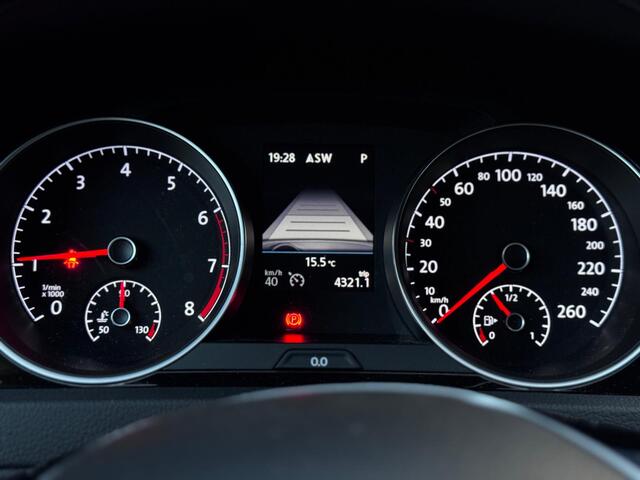 Volkswagen Golf Variant 1.5 TSI Highline DSG NAVIGATIE TREKHAAK LED DEALERONDERHOUDEN