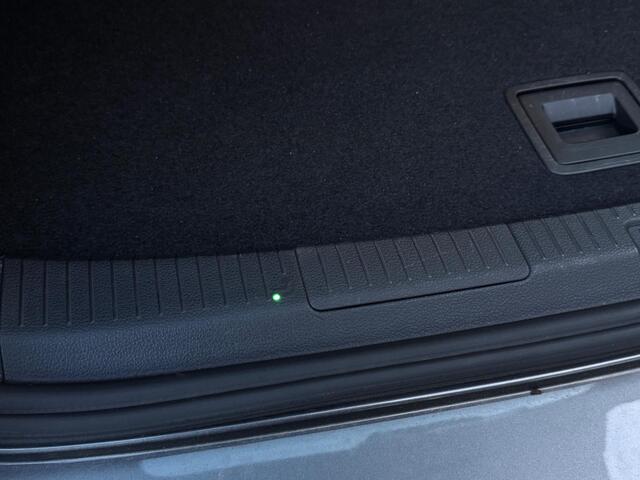 Volkswagen Golf Variant 1.5 TSI Highline DSG NAVIGATIE TREKHAAK LED DEALERONDERHOUDEN