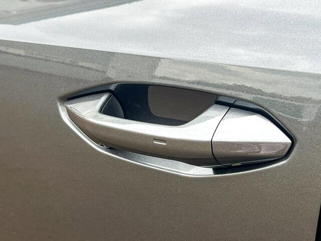 Audi A3 SPORTBACK 40 TFSIe 3x S Line/Leder/HeadUp/Camera/Dodehoek/Keyless/LED/Adaptive/Parkpilot/Virtual