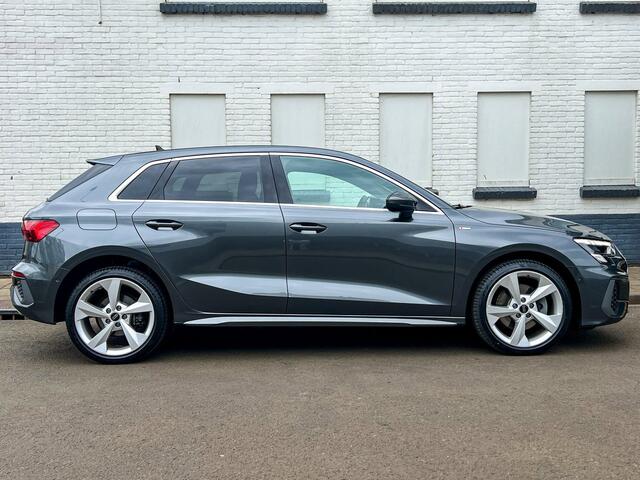 Audi A3 SPORTBACK 40 TFSIe 3x S Line/Leder/HeadUp/Camera/Dodehoek/Keyless/LED/Adaptive/Parkpilot/Virtual
