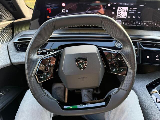 Peugeot 3008 Hybrid 145 GT