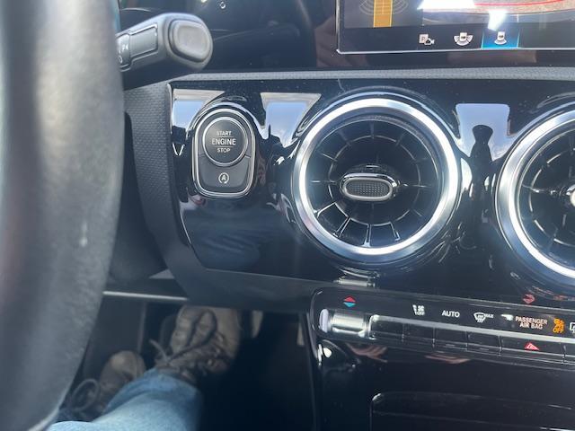 Mercedes-Benz A-Klasse 200 weinig km, carplay, half leder, 1 jaar Bovag