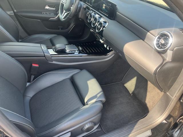 Mercedes-Benz A-Klasse 200 weinig km, carplay, half leder, 1 jaar Bovag
