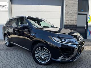 MITSUBISHI OUTLANDER 2.4 PHEV Intense+ 92,5% SoH [Open dak|Trekhaak|Stuur/Stoel VW|Carplay|Dealer OH]
