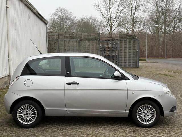 Lancia Ypsilon 1.2 Argento 2e Eigenaar,Airco,Elektrische ramen,N.A.P