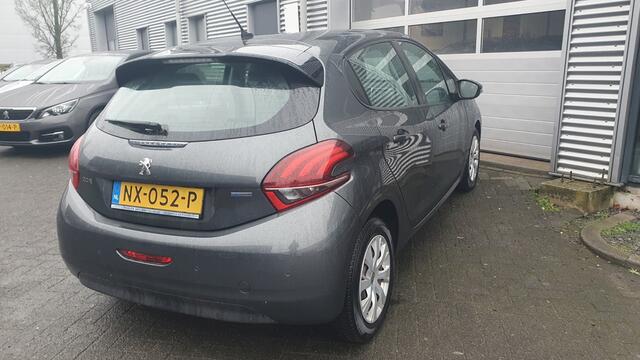 Peugeot 208 1.2 PureTech Blue Lion