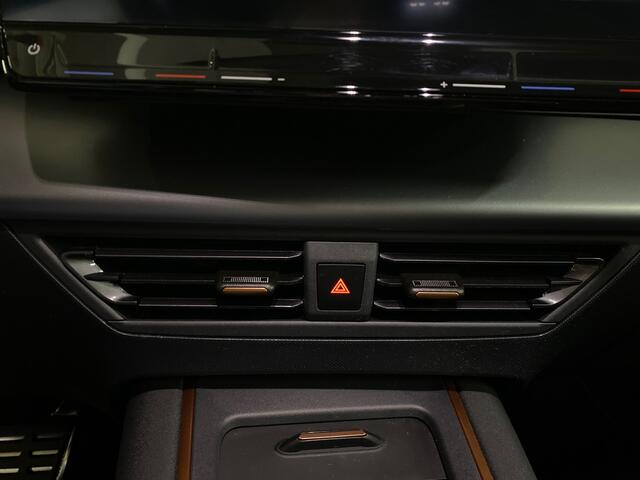 Cupra Born Essential 62 kWh/ Eerste eigenaar/NAP/ Apple carplay / SOH 93%
