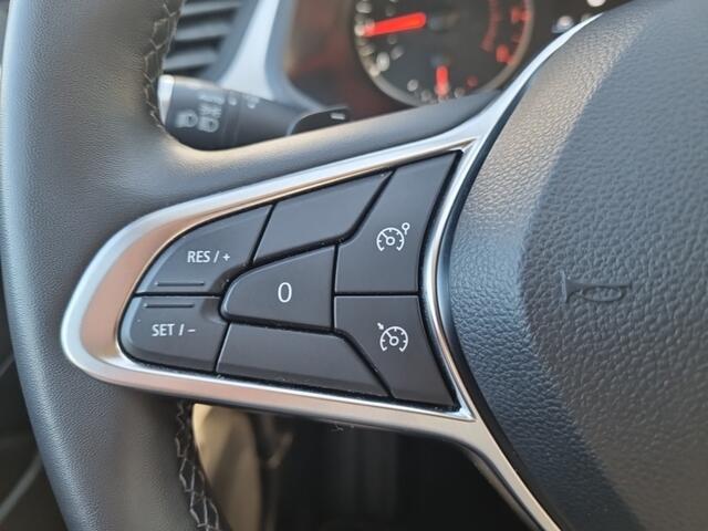 Renault Captur 1.3 TCe 130 Zen EDC AUTOMAAT / STOELVERWARMING / CRUISE
