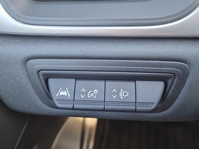 Renault Captur 1.3 TCe 130 Zen EDC AUTOMAAT / STOELVERWARMING / CRUISE