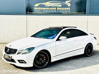 MERCEDES-BENZ E-KLASSE Coup� 500 Avantgarde