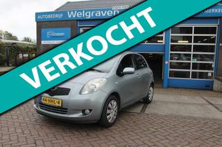 TOYOTA YARIS 1.3 VVTi Sol