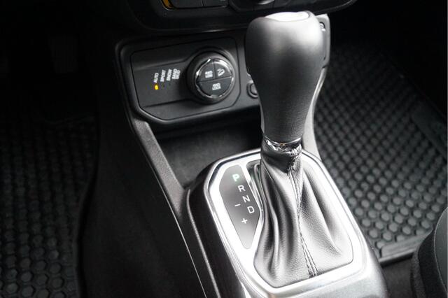 Jeep Renegade 4xe 240 Plug-in Hybrid Electric S |19'' velgen|Clima|Cruise|Camera|CarPlay