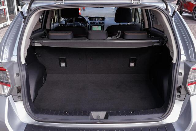 Subaru XV 2.0i CVT Comfort | Trekhaak | Navigatie |