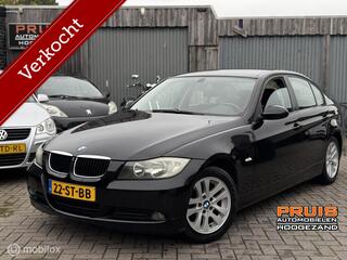 BMW 3-SERIE 318i Business -AIRCO-LEDER- Apk (10-2026) *INRUIL MO