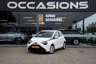 TOYOTA AYGO 1.0 VVT-i x-play APPLE CARPLAY/ HILL HOLD/ LED