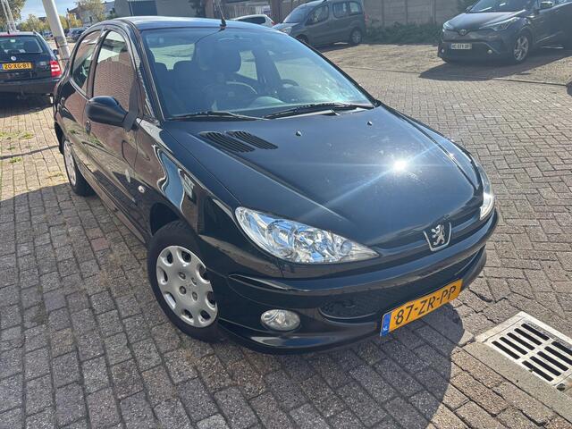 Peugeot 206 1.4 G�n�ration AIRCO&APK&NAP