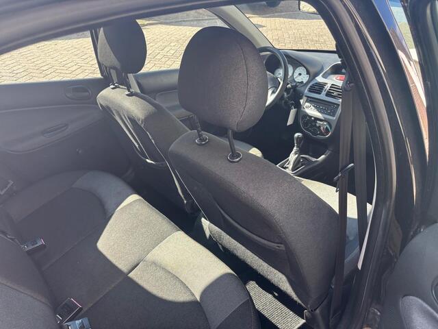 Peugeot 206 1.4 G�n�ration AIRCO&APK&NAP