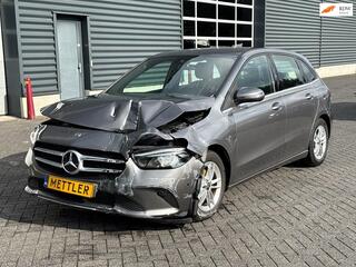MERCEDES-BENZ B-KLASSE 180 Business Solution, Cruise control, navigatie, airco, PDC