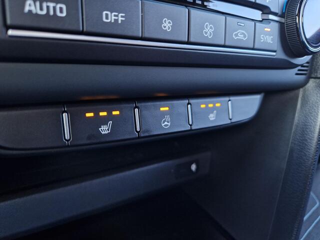 KIA CEE D Ceed Sportswagon 1.0 T-GDi Design Edition | JBL | Stoel- en Stuurverwarming | Lane Assist | Dode Hoek Assistentie |