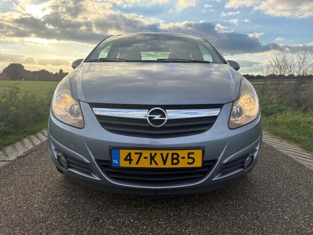 Opel Corsa 1.4-16V 111 EDITION / AIRCO / 5 DRS / 1E EIGENAAR