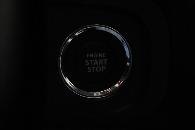 Suzuki Vitara 1.4 Boosterjet Style Smart Hybrid | e Auto | Alcantara Bekleding | Keyless Entry | Dodehoek Detectie | Parkeersensoren Rondom |