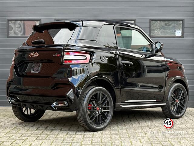 Ligier JS50 Sport Ultimate Brommobiel STERRENHEMEL  2025
