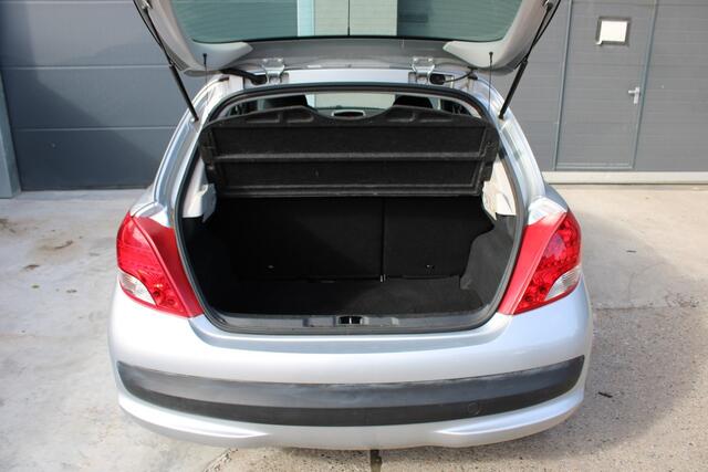 Peugeot 207 WCKFT