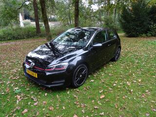 Volkswagen Golf VII