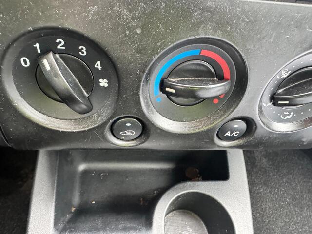 Ford Fusion 1.4-16V Futura airco elektrische ramen stereo sport velgen zeer nette auto apk mei 2027 rijd heerlijk bouwjaar 2005