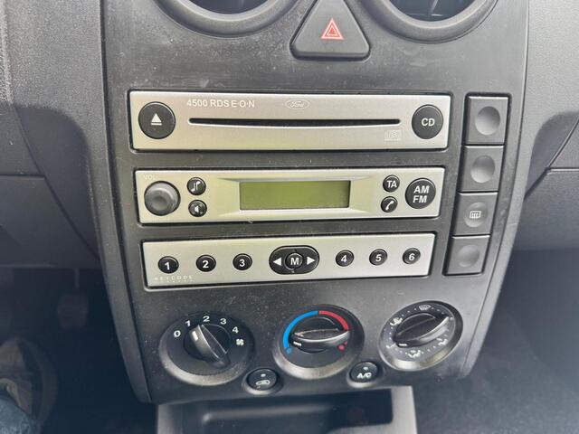 Ford Fusion 1.4-16V Futura airco elektrische ramen stereo sport velgen zeer nette auto apk mei 2027 rijd heerlijk bouwjaar 2005