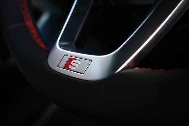 Audi A3 SPORTBACK 45 TFSI e 272pk S edition Competition Pano/MatrixLED/Navi+/Keyless/Camera/Head-up/Sonos/ACC/Dodehoek