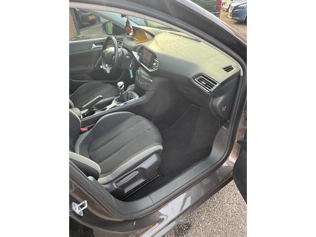 Peugeot 308 SW 1.2 PureTech Style