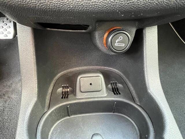 Opel Corsa 1.6-16V Turbo OPC 192PK Navi,Clima,Cruise,Isofix,Bluetooth,Recaro-Stoelen,Lmv,ElektrRamen+Spiegels,HalfLeder.