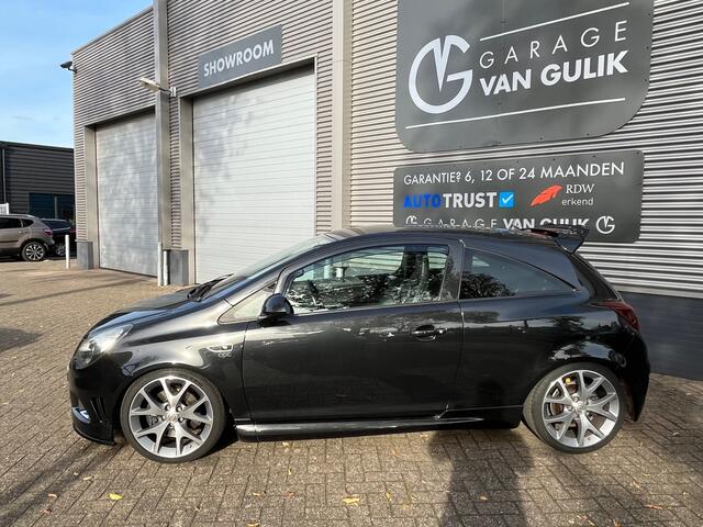 Opel Corsa 1.6-16V Turbo OPC 192PK Navi,Clima,Cruise,Isofix,Bluetooth,Recaro-Stoelen,Lmv,ElektrRamen+Spiegels,HalfLeder.